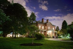 Commanders Mansion